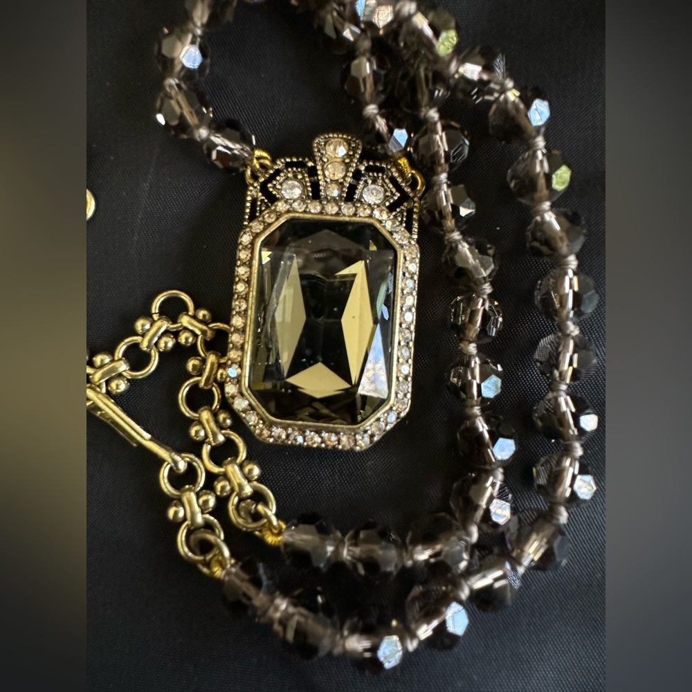 Stunning Heidi Daus Necklace Deco Trilogy Smoky Crystal Lariat Pendant EUC